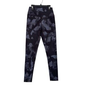 ZELLA Gray Camo Studio Lite High Waisted Leggings